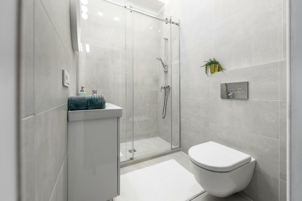 City Center Apartment By Urban Rent VNO Exteriör bild